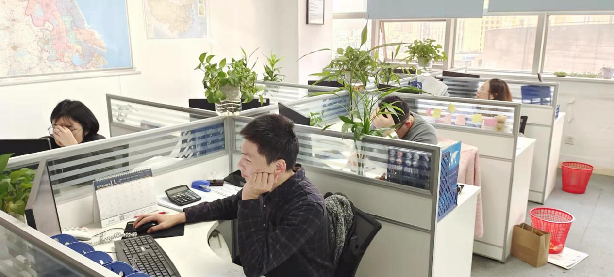 严冬初来，仍有心灵处温暖——记汇利达国际货运代理感恩节